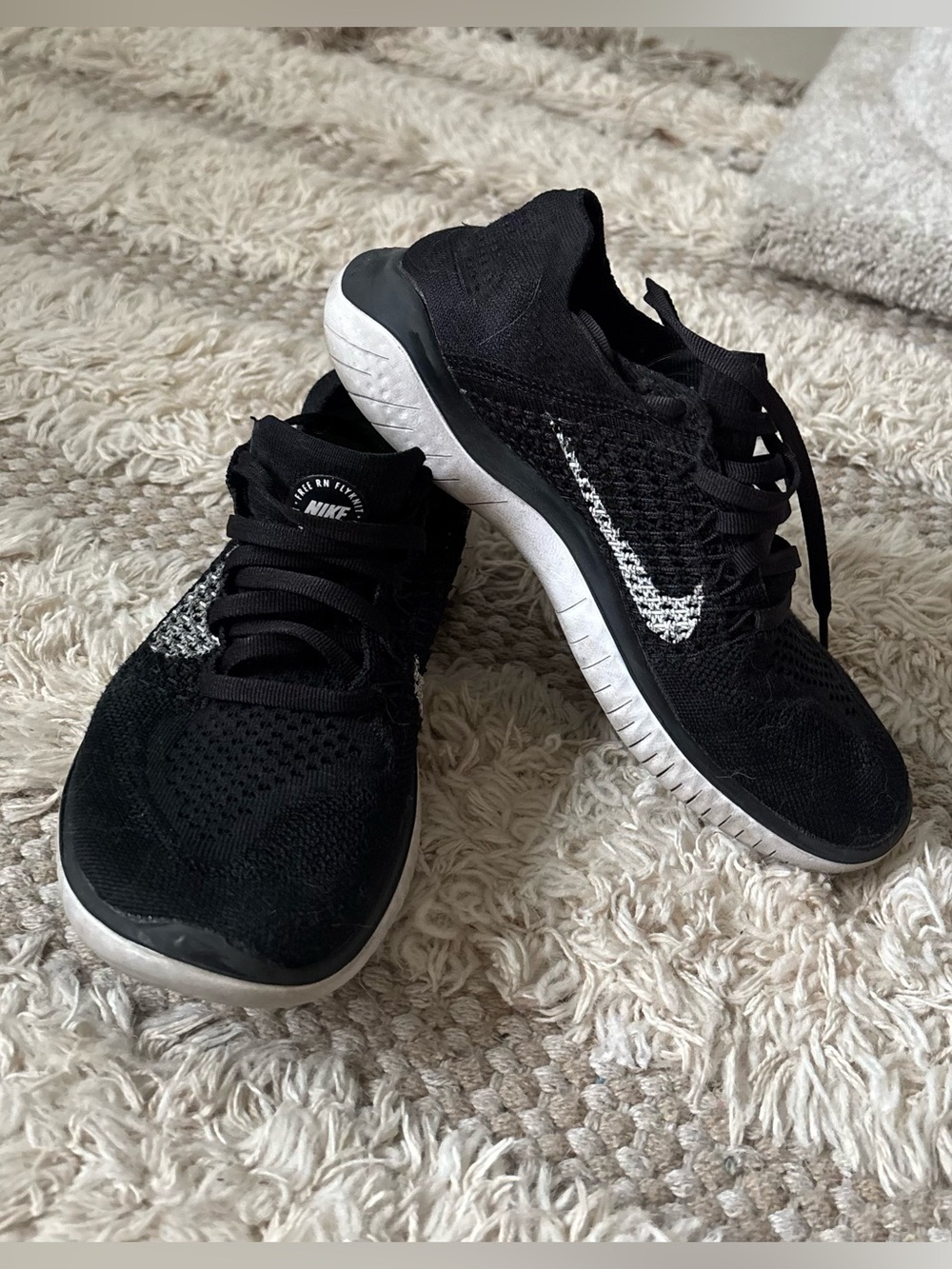 Nike Women’s Black and White Flyknit Running Sneakers Size US 5.5